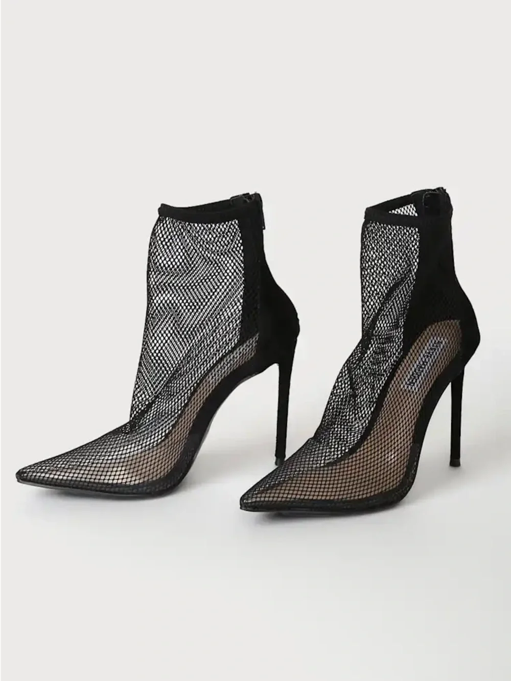 Steve Madden Vielo Black Suede Mesh Pointed-Toe Booties in Black Size 9